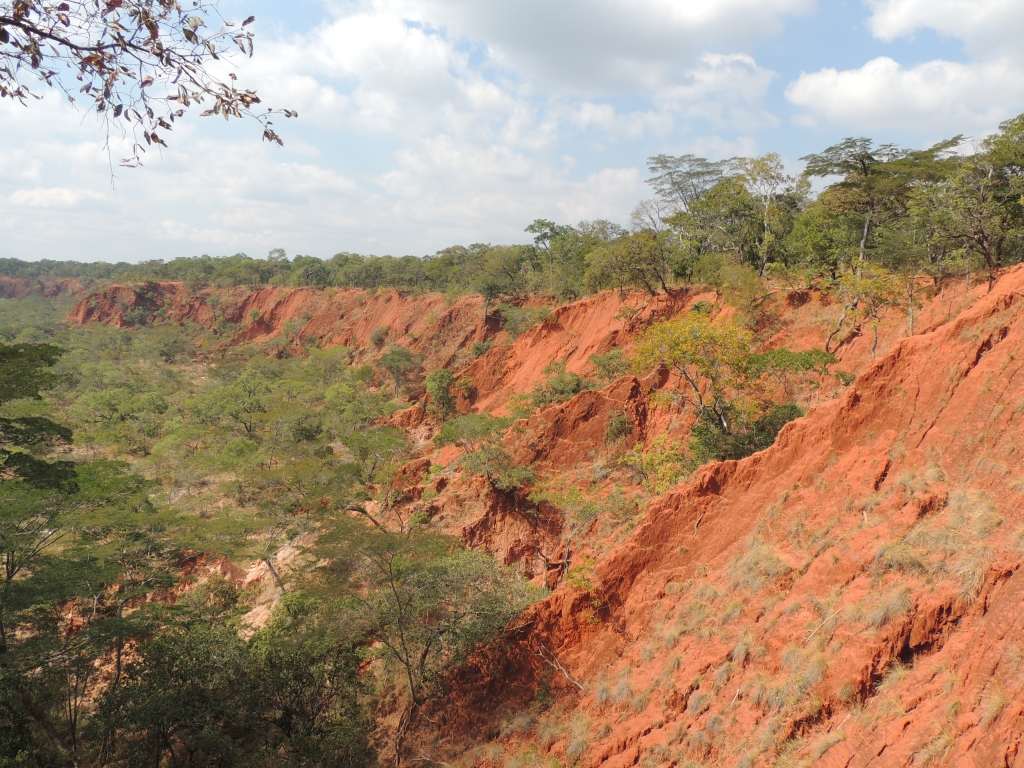 Clifs near Msamara