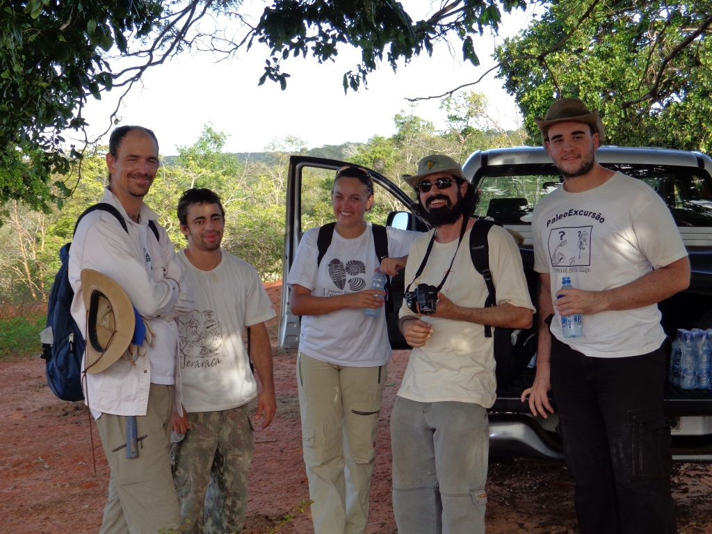 Campo Maio/2013 - Max, Giovani, Jeanninny, Marco e Júlio no Riacho Altamira