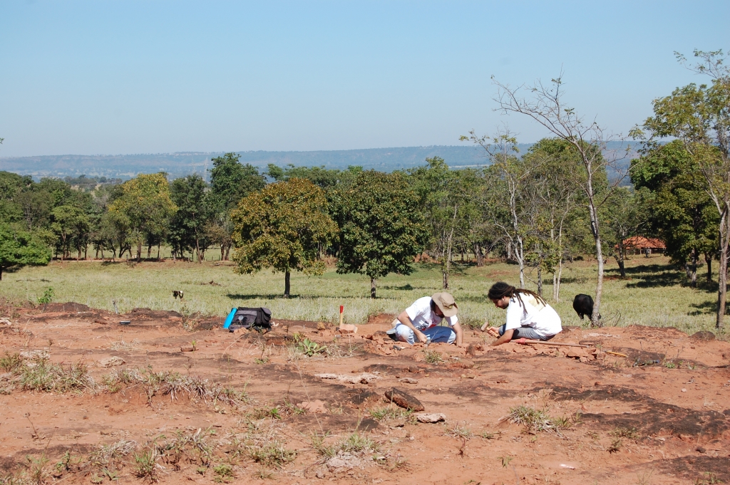 June/2008 field trip - First diggings at the Inhumas Highs