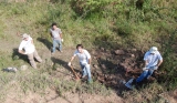 June/2010 field work - Júlio, Gabriel, Estevam e Max at the 'tartaruguito' site, Pirapozinho