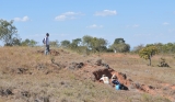 June/2011 field work - Jonathas and Annie digging at Cambambe Hill, Chapada dos Guimarães -MT